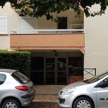 Le Marnois-Gare Apartment Noisy-le-Grand Bagian luar foto