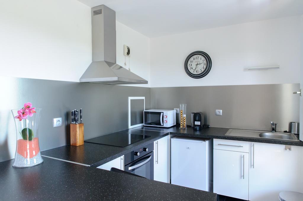 Le Marnois-Gare Apartment Noisy-le-Grand Ruang foto