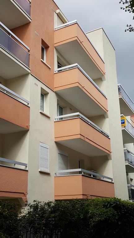 Le Marnois-Gare Apartment Noisy-le-Grand Bagian luar foto